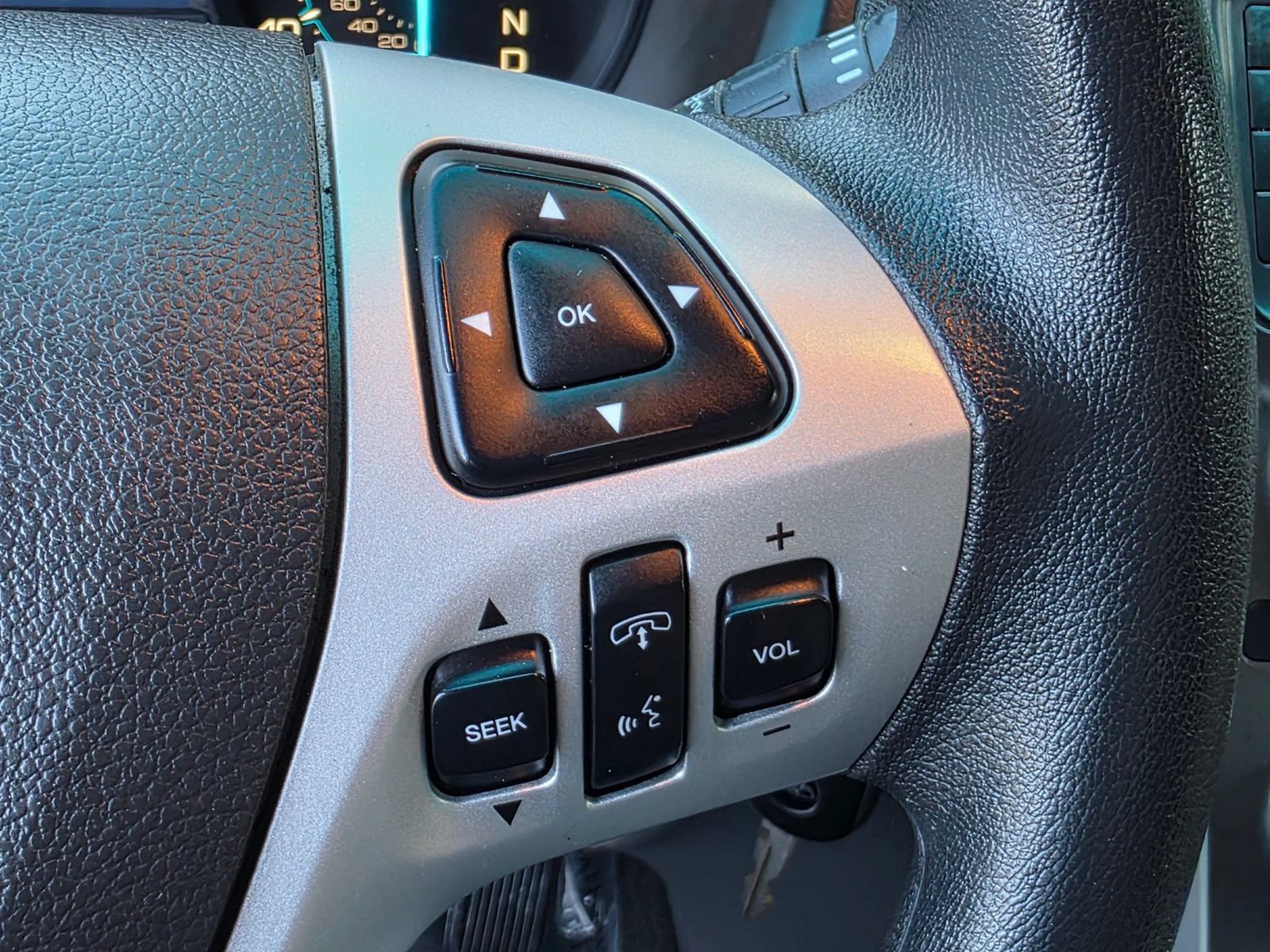 Used 2015 Ford Explorer 4WD image 18