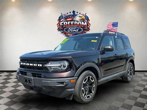 Used 2021 Ford Bronco Sport Outer Banks AWD/4WD image 2
