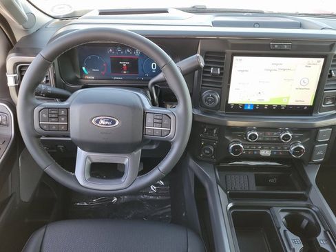 New 2026 Ford F250 Lariat w/ Black Appearance Package image 8