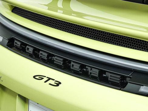 Certified 2026 Porsche 911 GT3 RWD image 33