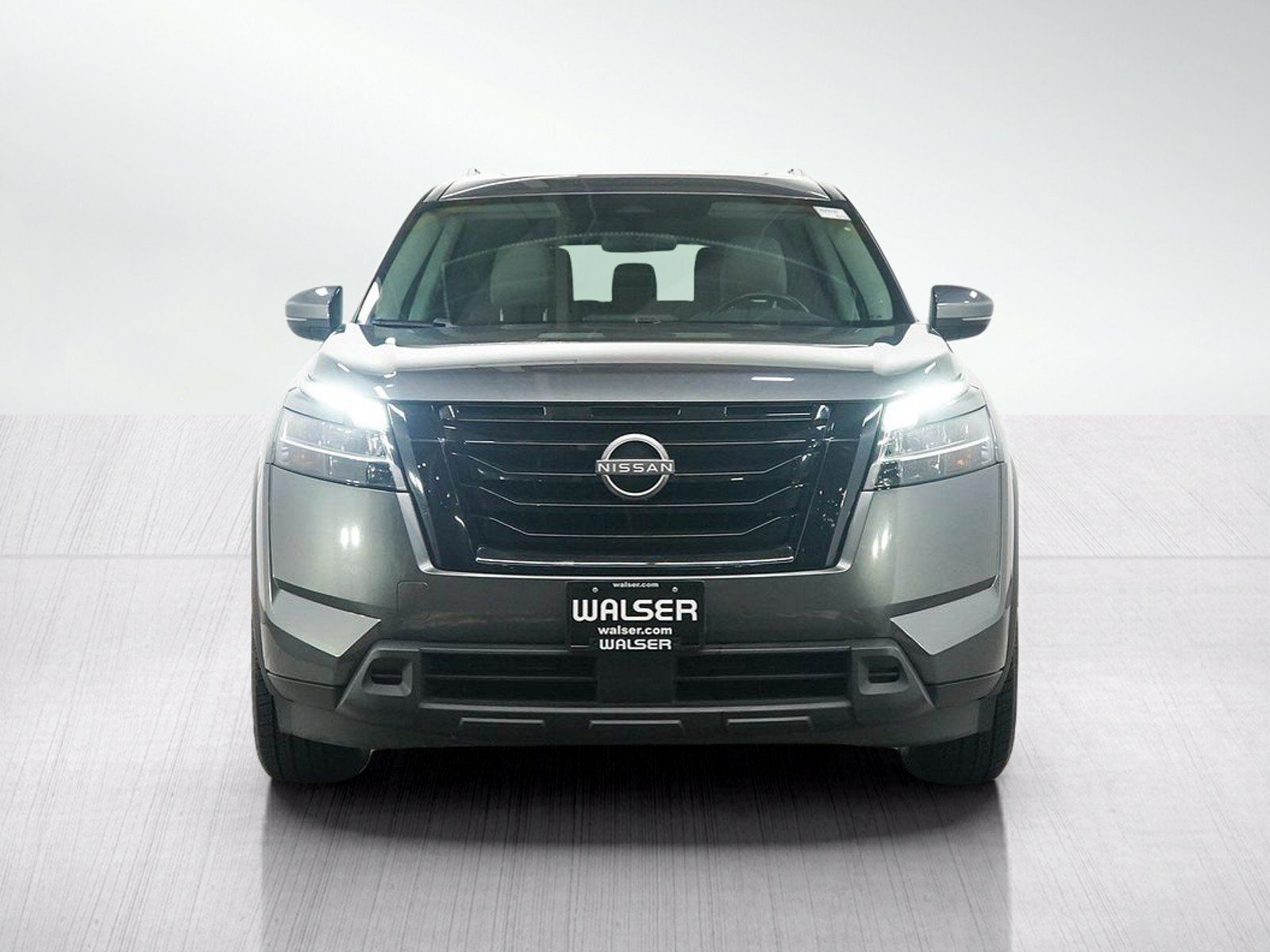 Used 2022 Nissan Pathfinder SV w/ SV Premium Package AWD/4WD image 8