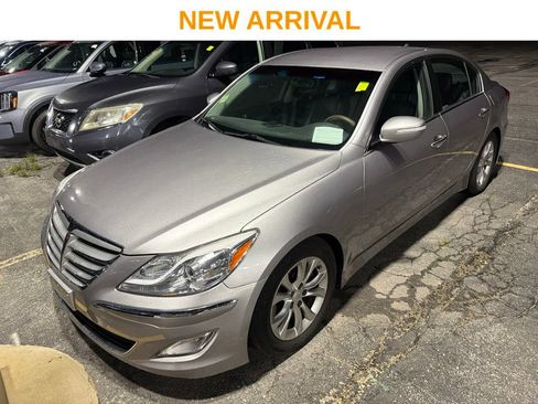 Used 2013 Hyundai Genesis 3.8 RWD image 1