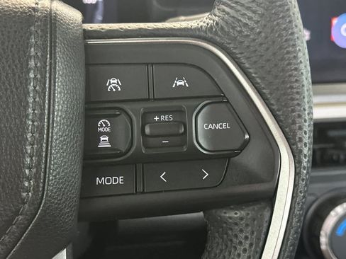 Used 2024 Toyota Tacoma TRD Off-Road AWD/4WD image 25