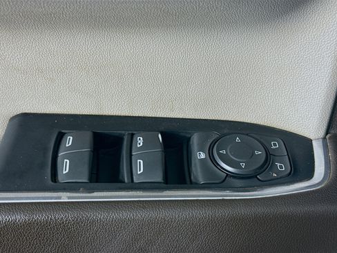 Used 2023 GMC Sierra 1500 SLE w/ Preferred Package image 23