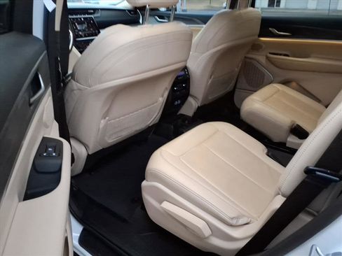 Used 2021 Jeep Grand Cherokee L Limited w/ MOPAR Finishing Package image 32