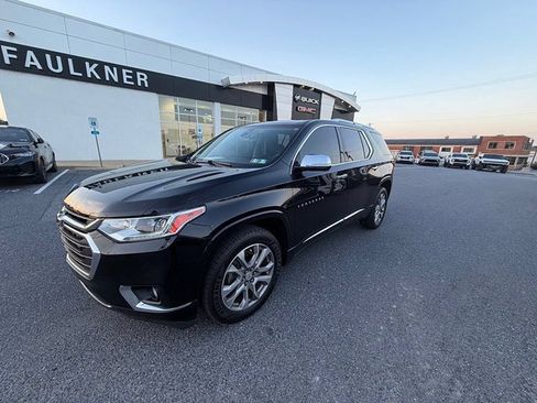 Used 2020 Chevrolet Traverse Premier w/ LPO, Floor Liner Package AWD/4WD image 7