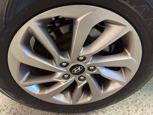 Used 2017 Hyundai Tucson SE w/ SE Popular Package 02 FWD image 36