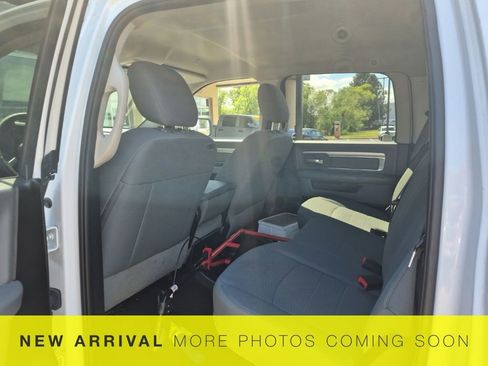 Used 2019 RAM 1500 Classic SLT AWD/4WD image 12