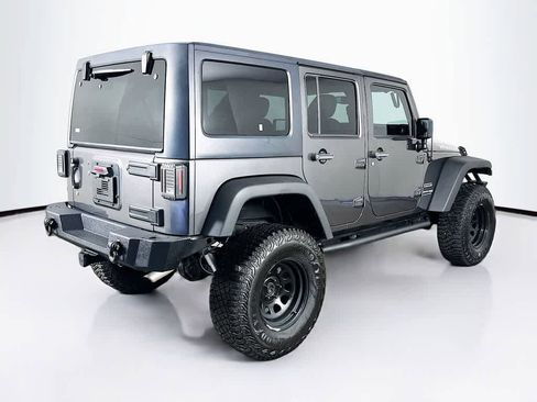 Used 2018 Jeep Wrangler Unlimited Sport S AWD/4WD image 24