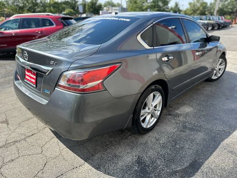 Used 2014 Nissan Altima 2.5 SV image 5