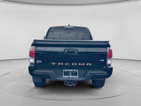 Used 2021 Toyota Tacoma TRD Off-Road w/ TRD Premium Off Road Package AWD/4WD image 6