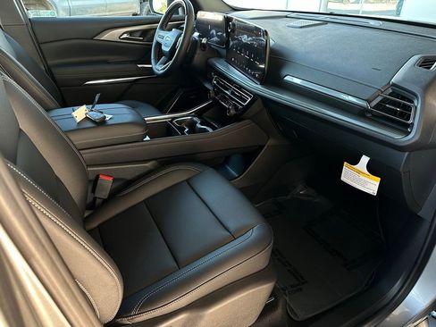 New 2026 Chevrolet Traverse LT w/ Enhanced Driving Package image 16