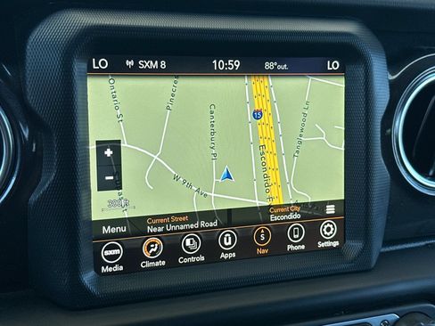 Used 2022 Jeep Wrangler Unlimited Sahara AWD/4WD image 20