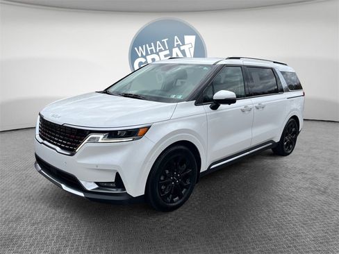 Used 2022 Kia Carnival SX image 8