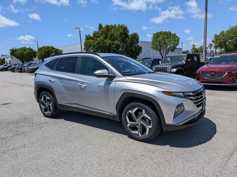 Used 2024 Hyundai Tucson SEL w/ Convenience Package AWD/4WD image 2