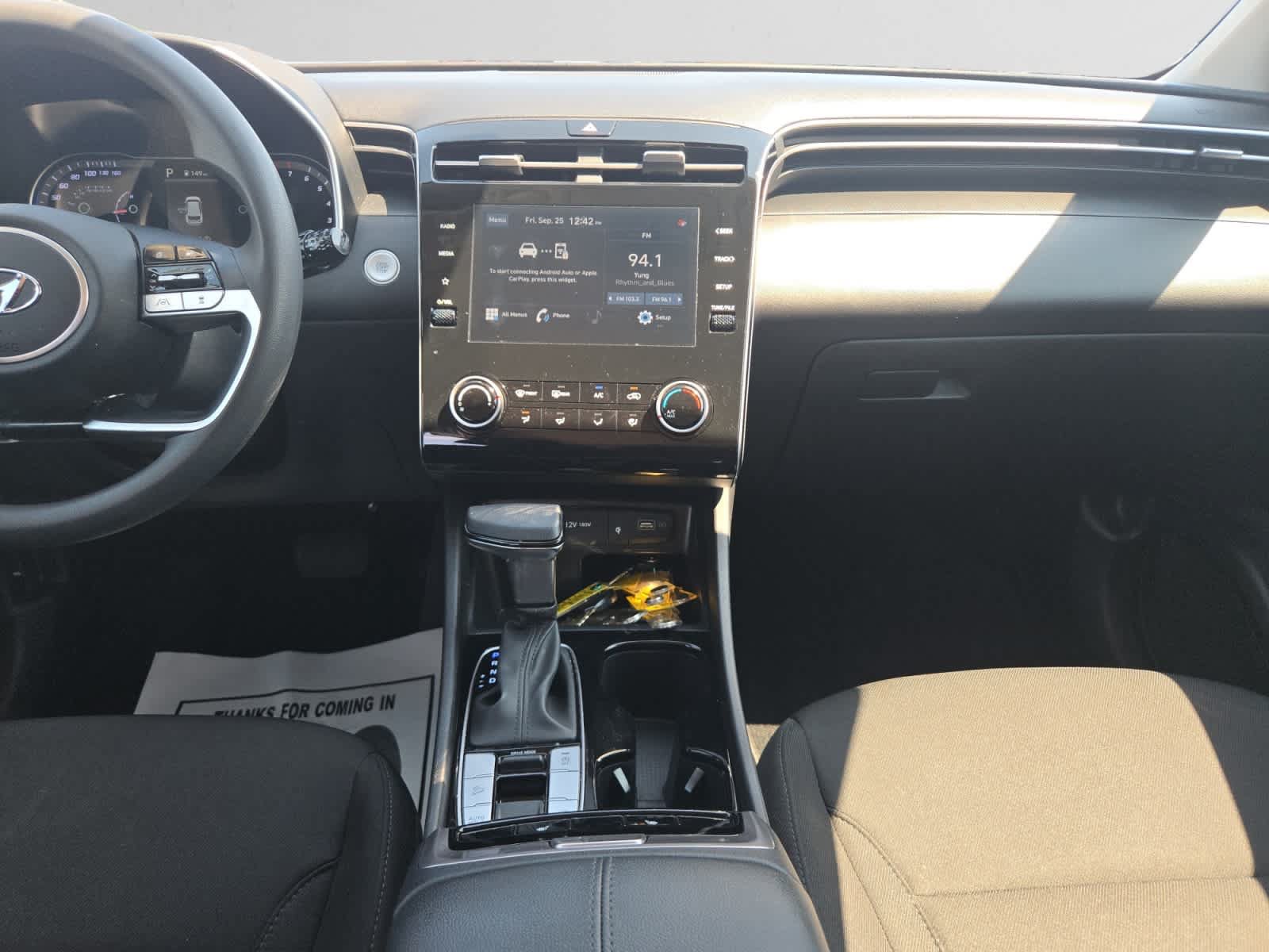 Used 2023 Hyundai Tucson SEL FWD image 11