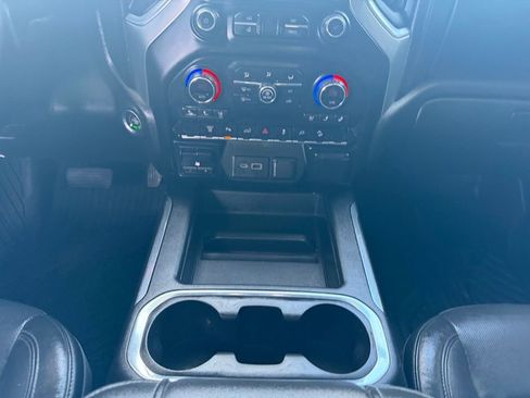 Used 2020 Chevrolet Silverado 2500 LTZ w/ LTZ Plus Package image 37