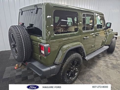 Used 2021 Jeep Wrangler Unlimited Sahara image 12