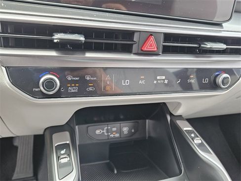 New 2025 Kia Sorento S w/ Panoramic Sunroof Package image 19