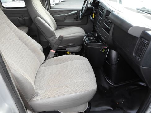 Used 2014 Chevrolet Express 3500 LS RWD image 29