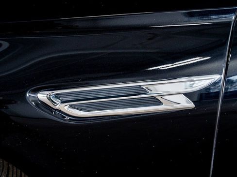 Used 2021 Bentley Flying Spur W12 image 21