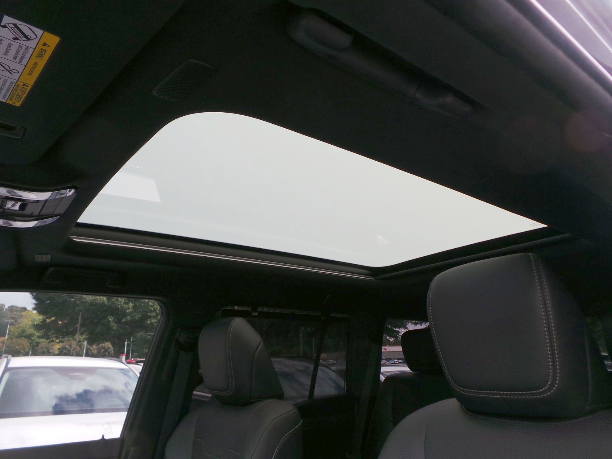Used 2025 Lexus GX 550 w/ Accessory Package (2T) AWD/4WD image 14
