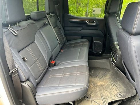 Used 2023 Chevrolet Silverado 1500 High Country w/ Technology Package AWD/4WD image 43