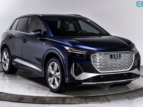 Used 2023 Audi Q4 e-tron Prestige AWD/4WD image 1
