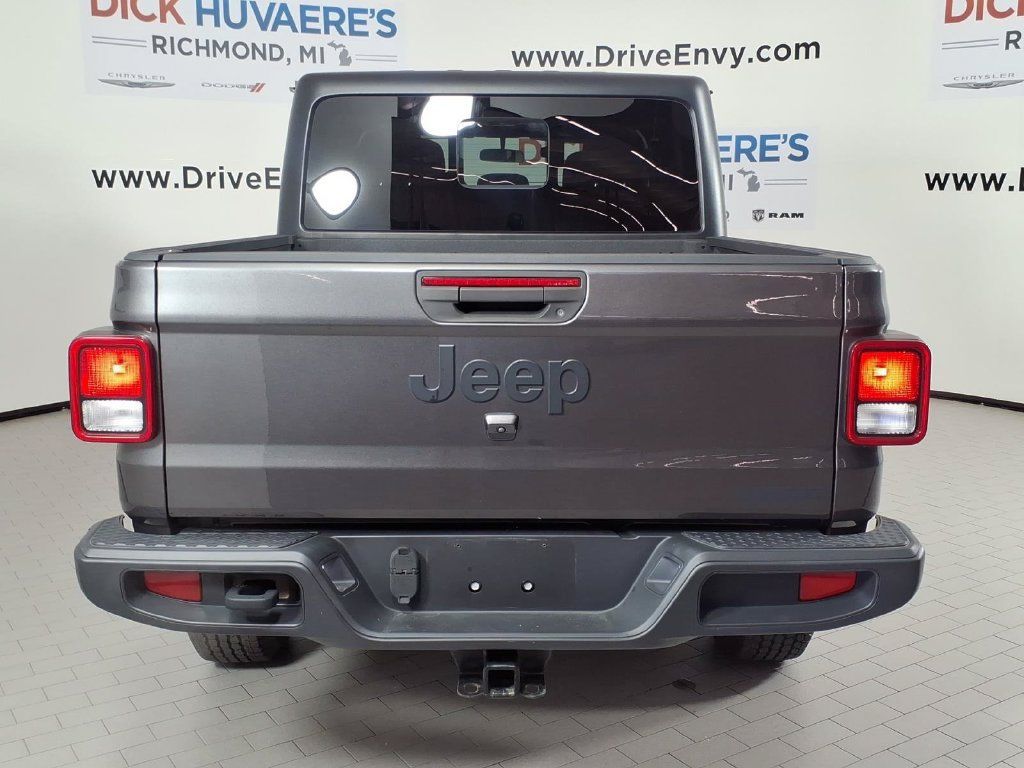 Used 2020 Jeep Gladiator Sport w/ Quick Order Package 24S AWD/4WD image 5