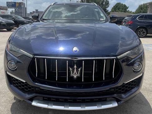 Used 2019 Maserati Levante GranLusso image 9