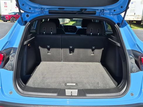 Certified 2024 Chevrolet Trax RS w/ Sunroof Package FWD image 26