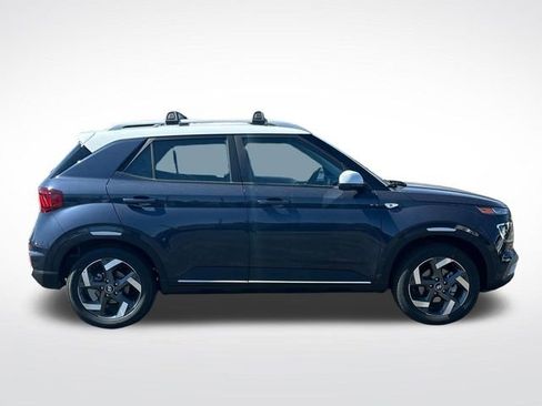 New 2026 Hyundai Venue SEL FWD image 7