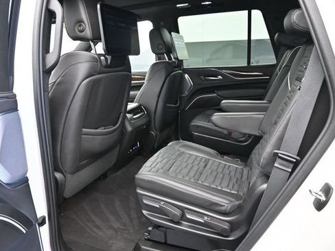 Used 2024 Cadillac Escalade Sport Platinum w/ LPO, Floor Liner Package AWD/4WD image 16