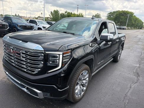 Used 2023 GMC Sierra 1500 Denali w/ Denali Reserve Package AWD/4WD image 5