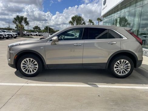 Used 2024 Cadillac XT4 Luxury image 4