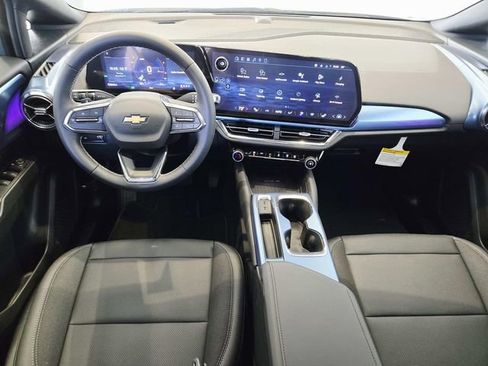 New 2026 Chevrolet Equinox EV LT image 6