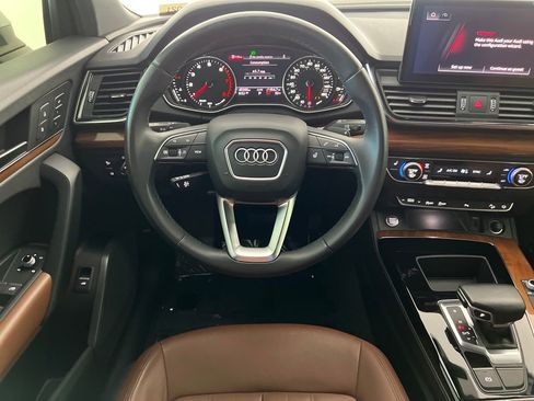 Used 2022 Audi Q5 2.0T Premium w/ Convenience Package AWD/4WD image 15
