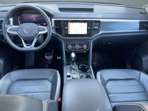 Used 2023 Volkswagen Atlas SEL Premium image 16