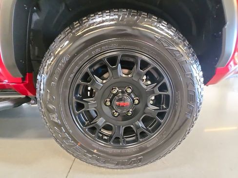 Used 2026 Toyota 4Runner TRD Off-Road Premium AWD/4WD image 26