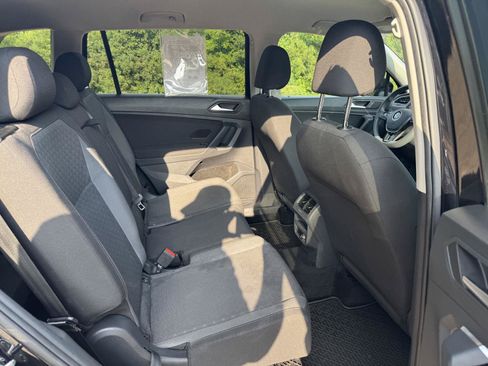 Used 2020 Volkswagen Tiguan S w/ 3rd Row Seat Package AWD/4WD image 10
