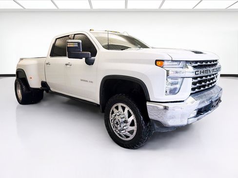 Used 2020 Chevrolet Silverado 3500 LTZ w/ LTZ Plus Package image 3