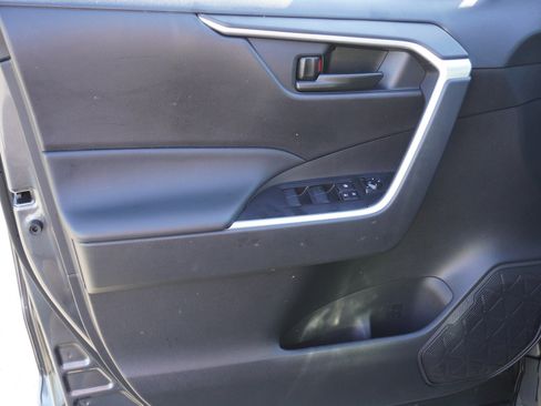 Used 2025 Toyota RAV4 LE image 18