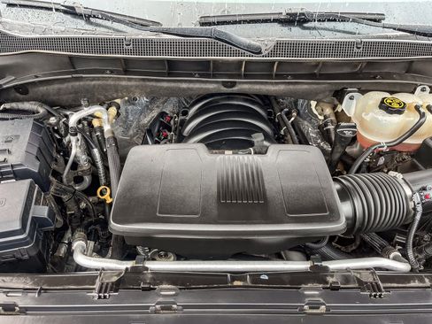 Used 2021 Chevrolet Tahoe Z71 w/ Z71 Signature Package image 25