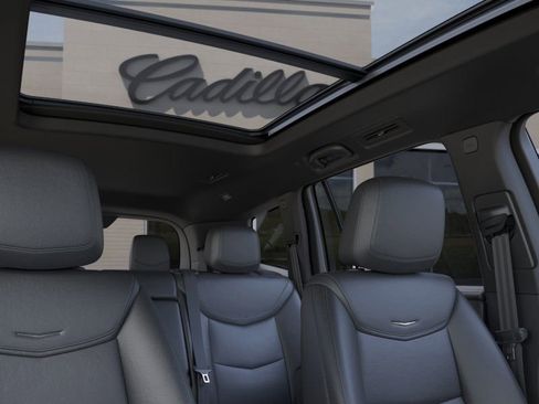 New 2025 Cadillac XT6 Luxury FWD image 26