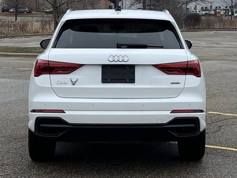 Used 2021 Audi Q3 2.0T Premium w/ Convenience Package image 4