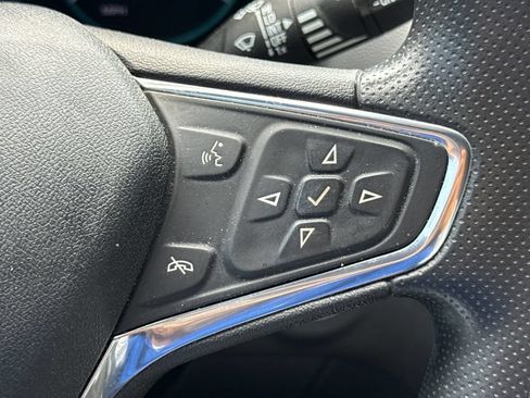 Used 2021 Chevrolet Equinox LS w/ LS Convenience Package FWD image 28