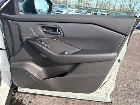 Used 2026 Nissan Rogue S image 25