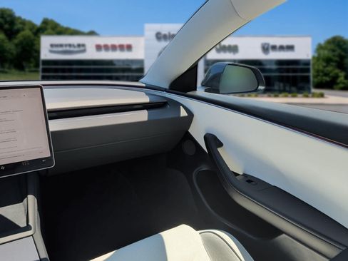 Used 2025 Tesla Model 3 Performance AWD/4WD image 31