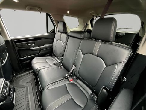 Used 2025 Honda Pilot EX-L image 22