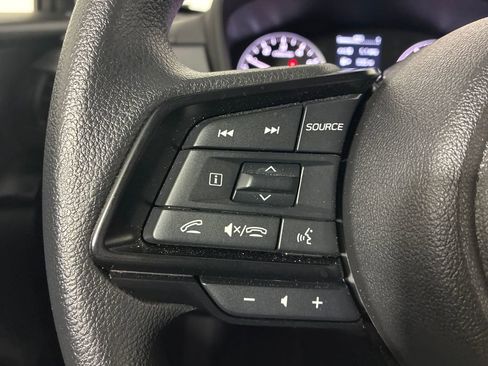 Used 2025 Subaru Crosstrek 2.0i Premium image 11